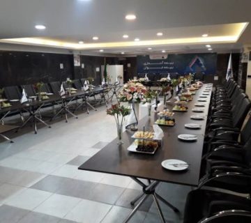 مزایای اجاره میز کنفرانسی