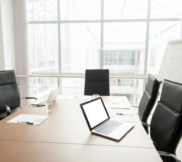 مهمترین ویژگی های میز کنفرانس استاندارد